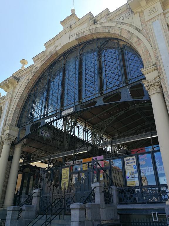 18 Torres Mercado Central Сарагоса Экстерьер фото